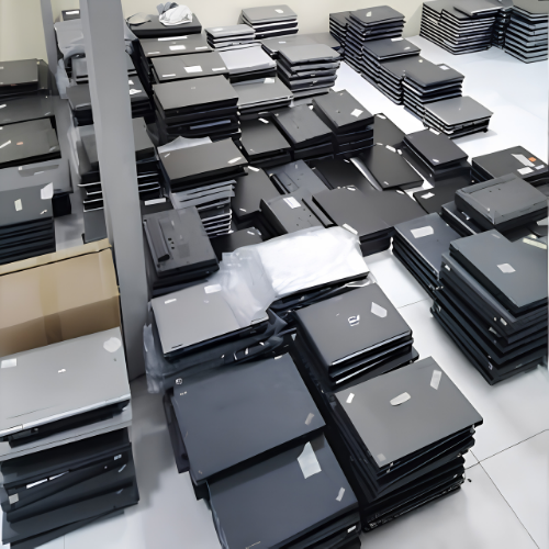 Laptops & MacBooks Wholesale hero visual